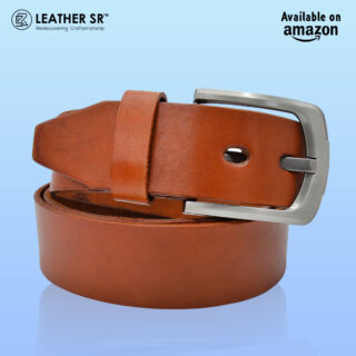 Our top grain leather belt is available in various sizes. With a square edge buckle, it keeps you looking sharp all day long! 
Order now  amazon.com/dp/B09BD12ZXB
Now get it athttps://leathersr.com/product/cow-leather-belt-square-edge-buckle/

#Leathersr #Leather #Belt #Belts #Menbelt #Leatherbelt